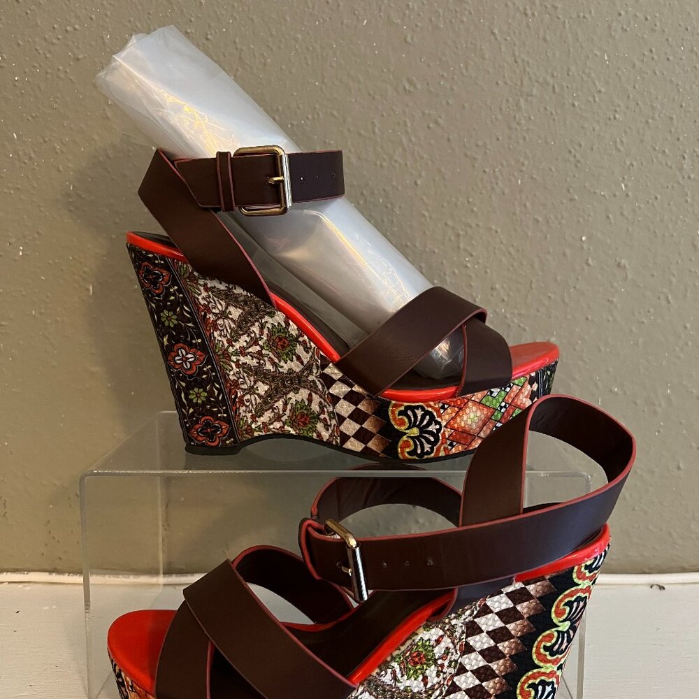 Bumper Ankle Strap Fabric Covered Peep Toe Wedge Heels